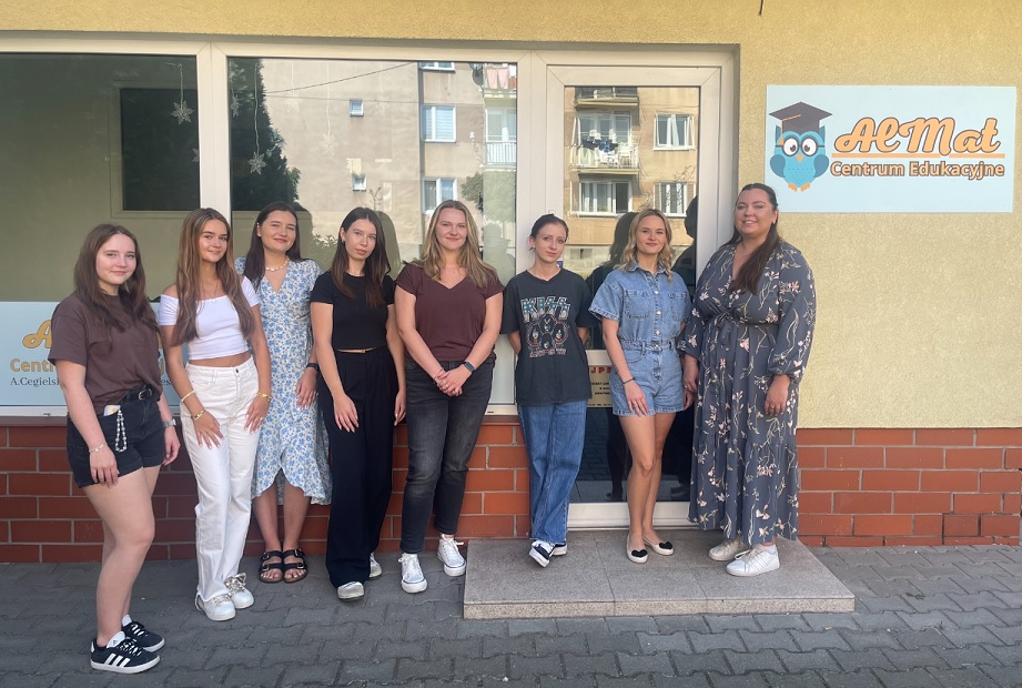Zdjęcie grupowe zespołu AlMat